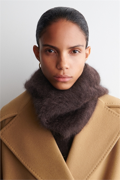 Вставка на капюшоне из матового кашемира артикул 1291718002