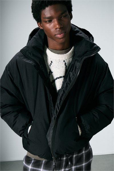 Куртка-пуховик с мягким капюшоном артикул 1240224001