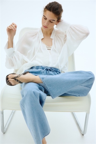 Джинсовые брюки с завязками MAMA артикул 1252657001