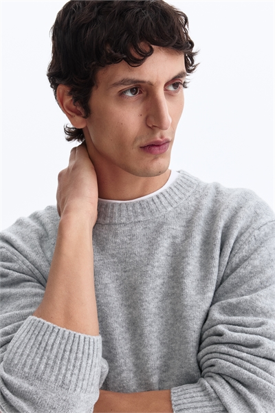 Джемпер с матовой отделкой Regular Fit артикул 1296588017