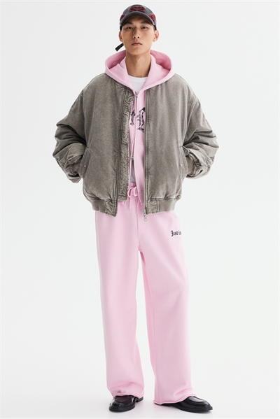 Спортивные штаны из хлопка, свободный крой артикул 1330991002