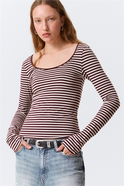 Футболка с длинными рукавами облегающего кроя с круглым вырезом артикул 1299061004