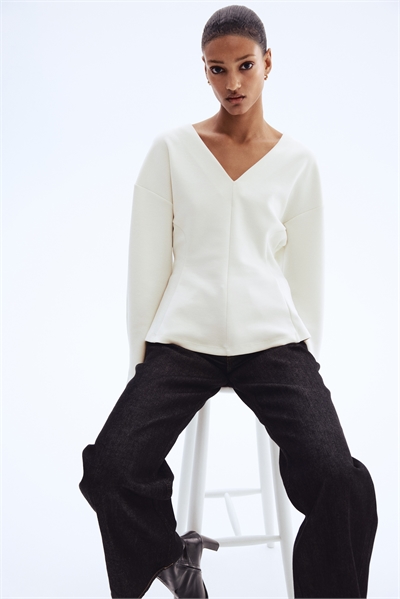 Топ из скубы с заниженной талией артикул 1306071002