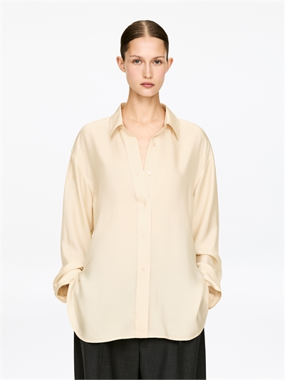 Рубашка с удлиненной задней частью артикул 1321094001