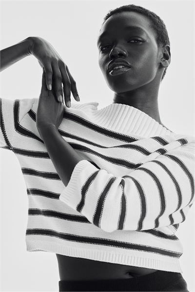 Джемпер с вырезом лодочкой из пурловой вязки артикул 1264240003