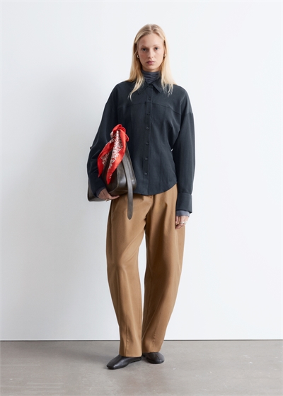 Рубашка с зауженным кроем и рукавами-баллонами артикул 1321206001