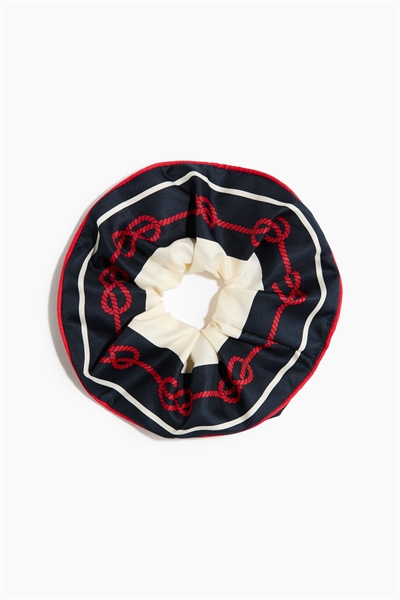 Скрученная резинка из твила артикул 1331679001