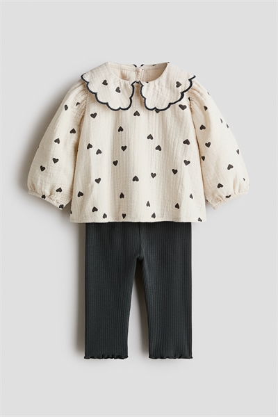 Комплект из двух частей: блузка и леггинсы артикул 1316464003