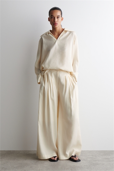 Плиссированные модальные брюки с широкими штанинами артикул 1312420001