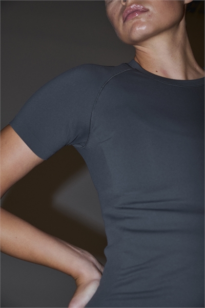 Спортивная футболка Slim Fit с технологией DryMove™ артикул 1315699002