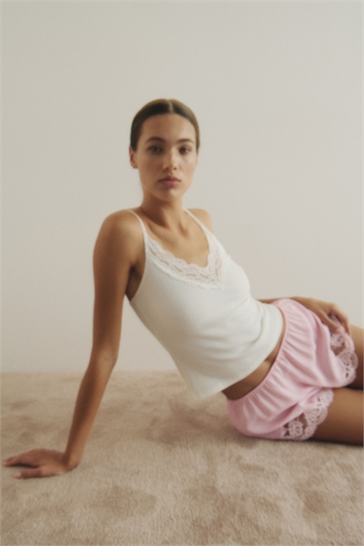 Пижамные шорты с кружевной отделкой артикул 1322222003