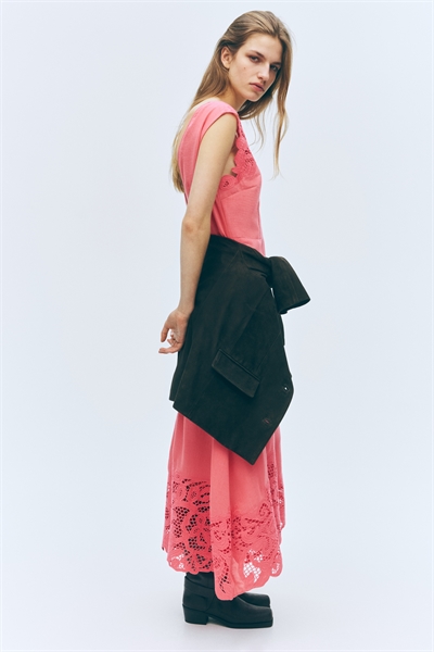 Платье с английской вышивкой артикул 1328684001