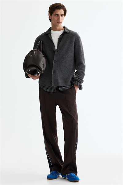 Спортивные штаны свободного кроя артикул 1331058002