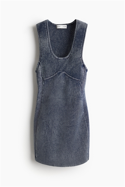 Платье из моющегося трикотажа в рубчик артикул 1276921001