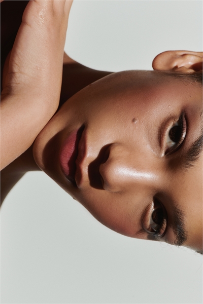 Палитра Sunlit Glow Trio артикул 1313811001