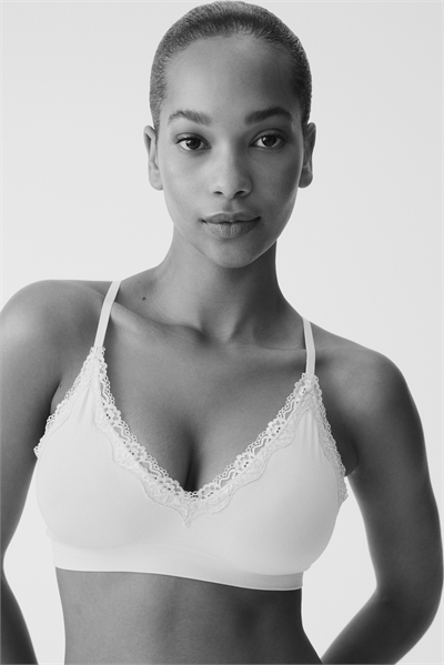 Бесшовный мягкий бюстгальтер с мягкой подушечкой артикул 1261186012