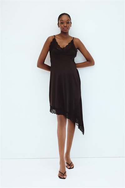 Платье на бретелях с кружевной отделкой MAMA артикул 1334105001