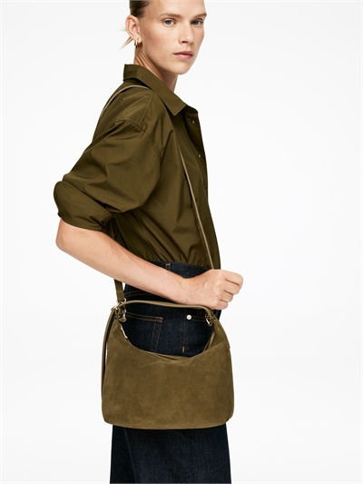 Замшевая сумка артикул 1229541005