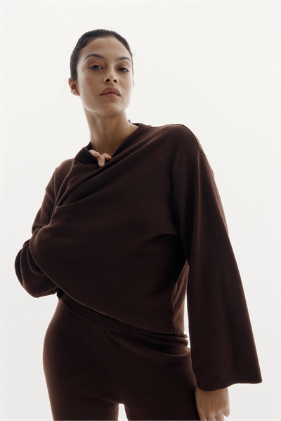 Джемпер в стиле оверсайз артикул 1294152014