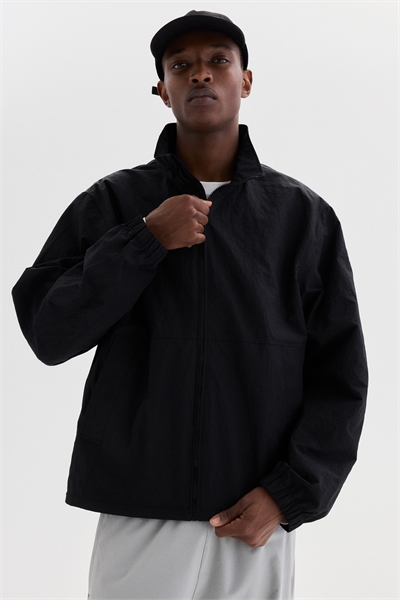 Водоотталкивающая ветровка артикул 1320535001