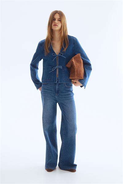 Джинсовая куртка с завязками спереди артикул 1329210001