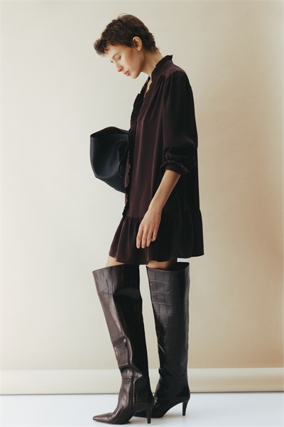 Платье с оборками артикул 1329230002