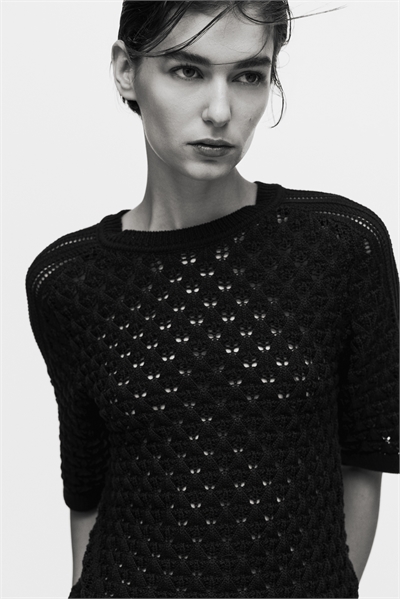 Футболка с узором «поинтел» артикул 1331075001