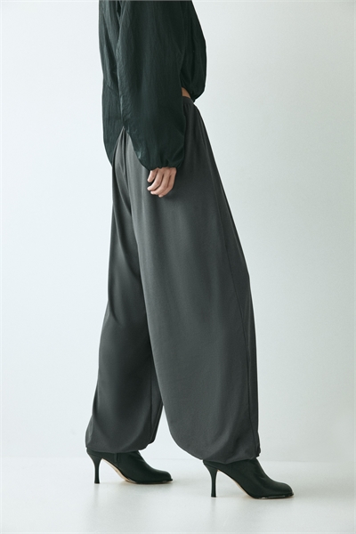 Брюки-баллоны артикул 1332420002