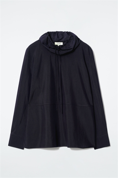 Топ с вырезом на завязках артикул 1272093001