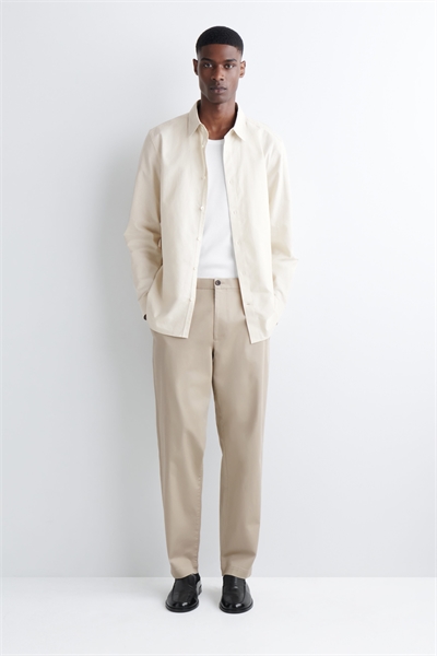 Хлопковые брюки-чиносы с прямыми брючинами и зауженным кроем артикул 1322483002