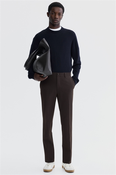 Приталенные брюки Slim Fit артикул 1253395015