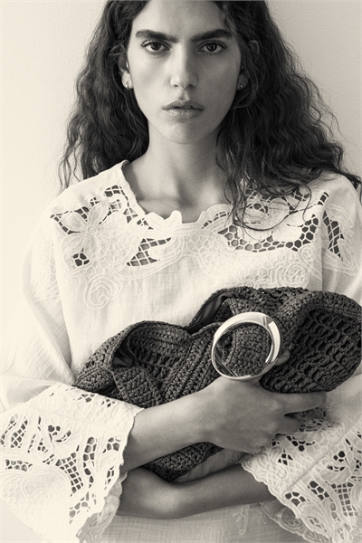 Платье с английской вышивкой артикул 1323891001