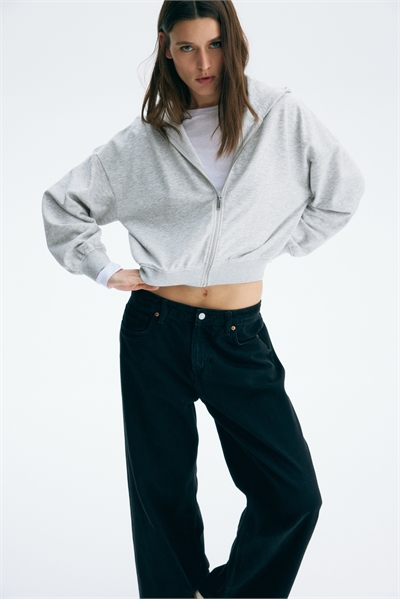 Короткая толстовка с капюшоном на молнии артикул 1330087002