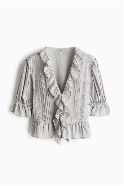 Блузка с оборками артикул 1334812002