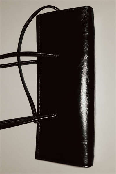 Кожаная сумка через плечо артикул 1314989001