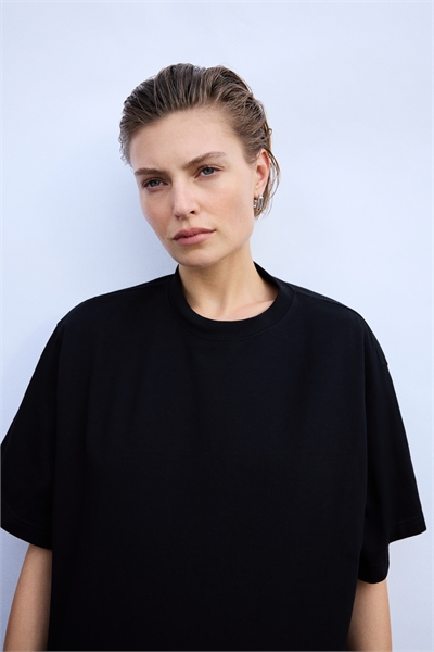 Футболка свободного кроя артикул 1325902001