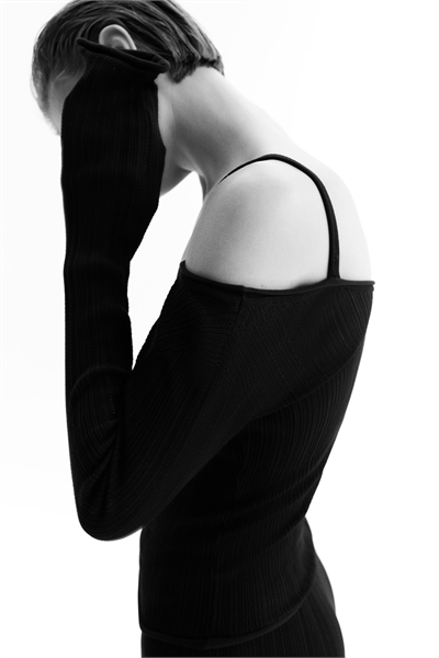 Топ с ребристой вязкой артикул 1326870001