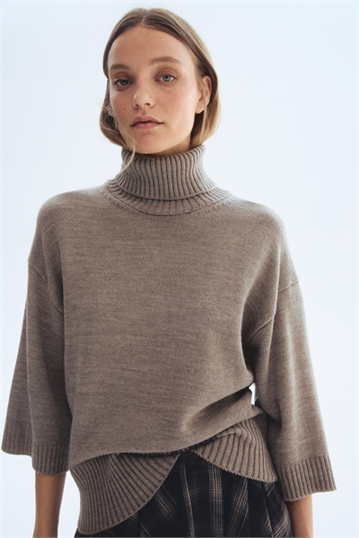 Джемпер с вырезом поло из тонкого трикотажа артикул 1321551005