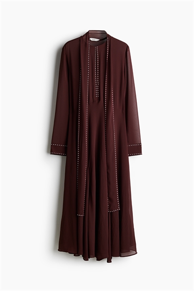 Шифоновое платье с декором из шпилек артикул 1255408001