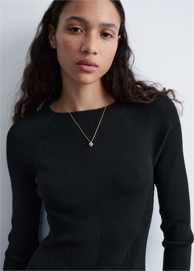 Колье с кулоном в форме сердца артикул 1311004003