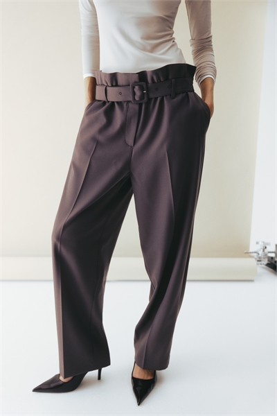 Брюки из шерстяной смеси с поясом артикул 1324358001