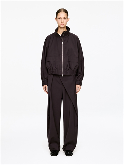 Куртка на молнии артикул 1332925001