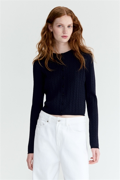 Кардиган с узором косы артикул 1289653008