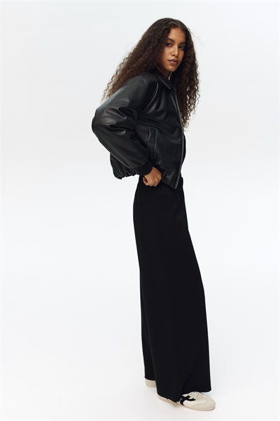 Широкие утягивающие брюки артикул 1296063001