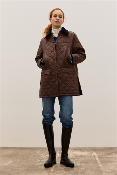 Стеганая куртка для конюшни артикул 1294778004