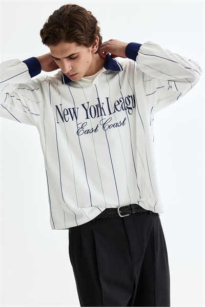 Футболка свободного кроя артикул 1330390003