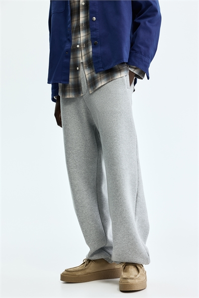 Спортивные штаны свободного кроя артикул 1332146001