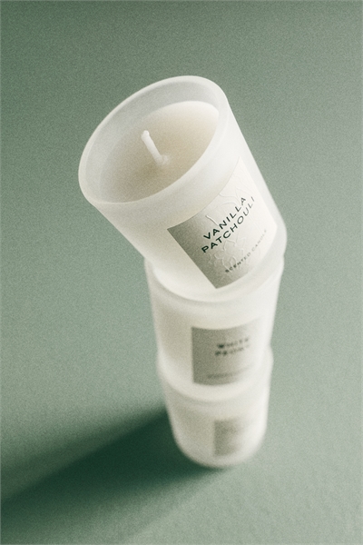 Набор из 3 ароматических свечей в подарочной упаковке артикул 1302219001