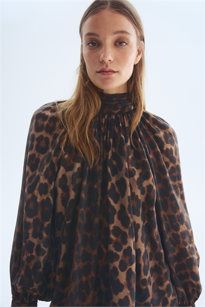 Блузка с драпировкой артикул 1297202008