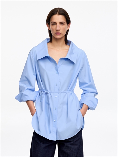 Блузка с широким воротником артикул 1260808002